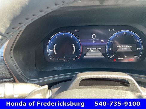 Used 2025 Toyota Grand Highlander AWD image 37