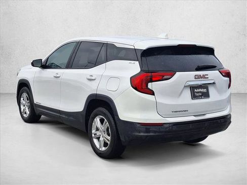 Used 2021 GMC Terrain SLE image 7