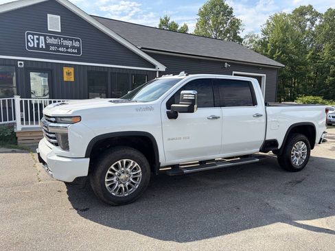 Used 2021 Chevrolet Silverado 2500 High Country w/ Z71 Off-Road Package AWD/4WD image 1