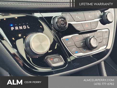 New 2026 Chrysler Pacifica Limited w/ S Appearance Package FWD image 22