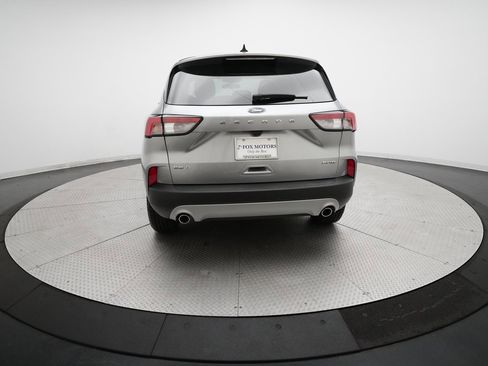 Used 2022 Ford Escape SE w/ Cold Weather Package image 25