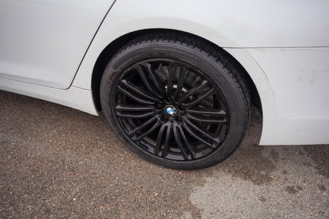 Used 2017 BMW 540i RWD image 11