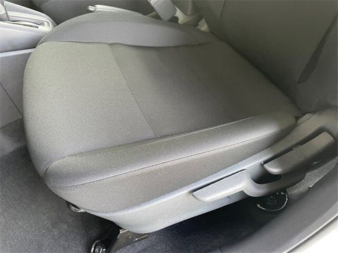 New 2025 Nissan Kicks Play S image 21