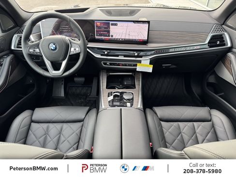 New 2026 BMW X5 xDrive50e image 13
