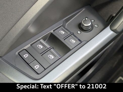 Used 2020 Audi Q3 2.0T Premium Plus w/ Premium Plus Package image 27