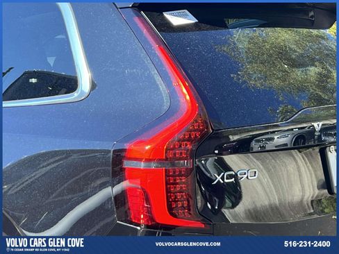 Used 2025 Volvo XC90 B6 Plus image 7