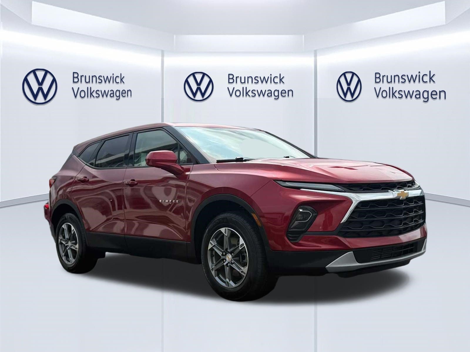 Used 2024 Chevrolet Blazer LT AWD/4WD image 3