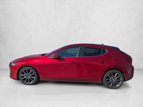 Used 2019 MAZDA MAZDA3 Hatchback w/ Preferred Package FWD image 8