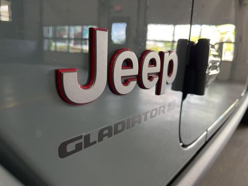 New 2026 Jeep Gladiator Mojave AWD/4WD image 14