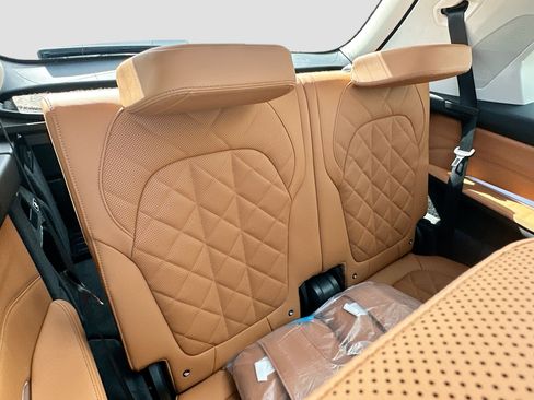 New 2026 BMW X7 xDrive40i w/ Premium Package image 22