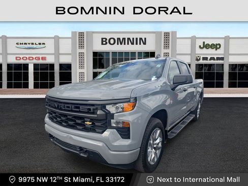 Used 2024 Chevrolet Silverado 1500 Custom image 1