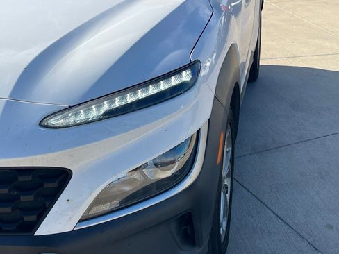 Used 2022 Hyundai Kona SEL w/ Convenience Package image 4