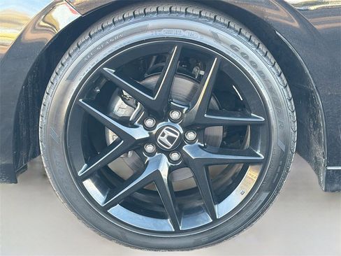 Used 2023 Honda Civic Sport image 28
