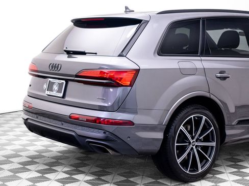 Used 2025 Audi Q7 2.0T Premium Plus w/ Premium Plus Package AWD/4WD image 40