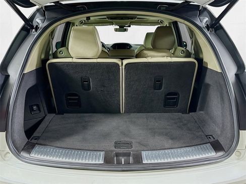 Used 2018 Acura MDX FWD w/ Tech & Entertainment image 16