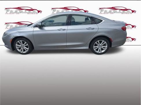 Used 2015 Chrysler 200 Limited w/ Convenience Group FWD image 7