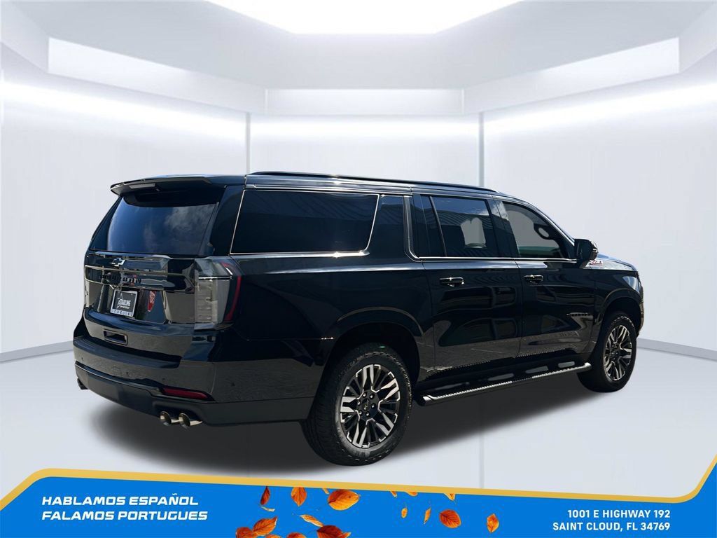 New 2026 Chevrolet Suburban Z71 w/ Z71 Off-Road Package AWD/4WD image 6