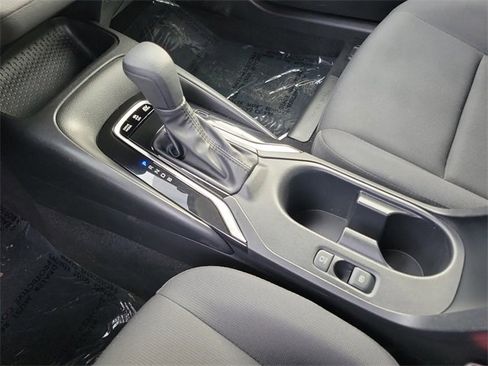 Used 2025 Toyota Corolla LE image 10