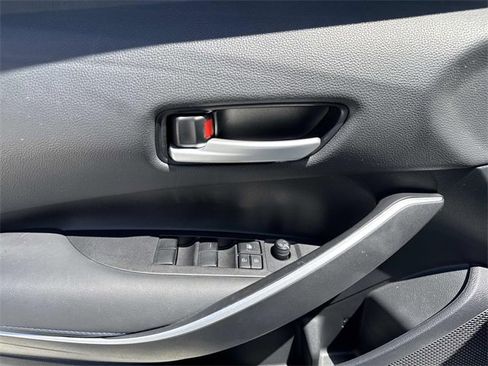 Used 2022 Toyota Corolla SE image 20