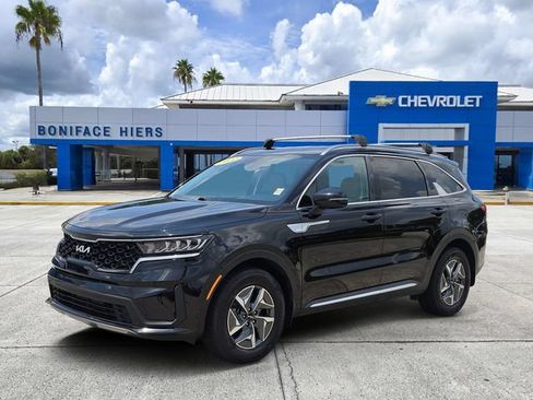 Used 2022 Kia Sorento S FWD image 2