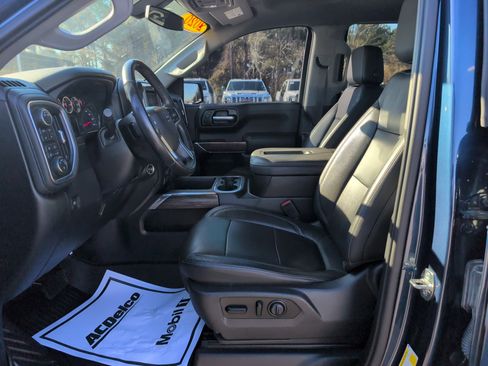 Used 2020 Chevrolet Silverado 1500 LT Trail Boss image 16