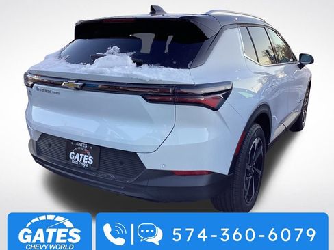 New 2026 Chevrolet Equinox EV LT image 4