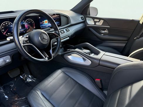 Used 2024 Mercedes-Benz GLE 580 4MATIC image 11