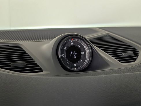 New 2026 Porsche Cayenne image 31