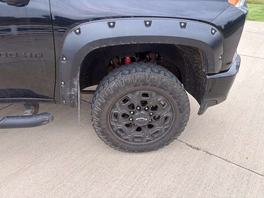 Used 2021 Chevrolet Silverado 3500 LTZ w/ LTZ Plus Package AWD/4WD image 38