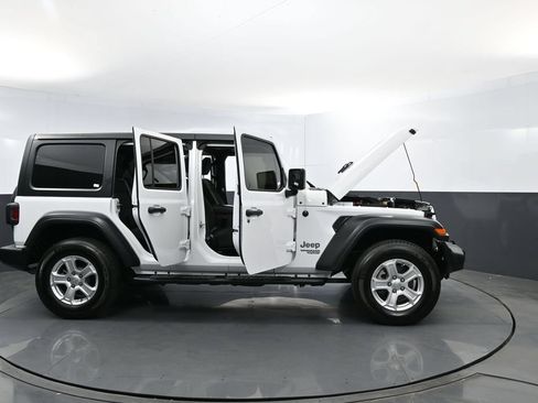 Used 2018 Jeep Wrangler Unlimited Sport S AWD/4WD image 29
