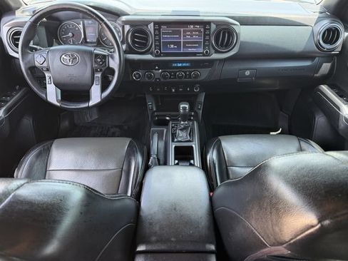 Used 2023 Toyota Tacoma TRD Off-Road w/ Technology Package AWD/4WD image 14