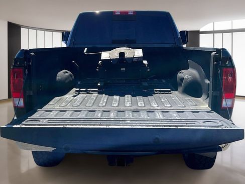 Used 2017 RAM 3500 Big Horn image 7