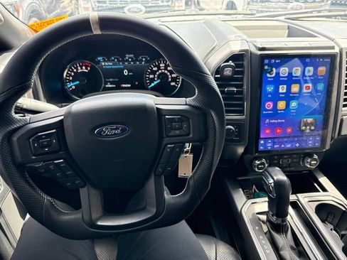 Used 2019 Ford F150 XLT w/ Equipment Group 302A Luxury AWD/4WD image 10