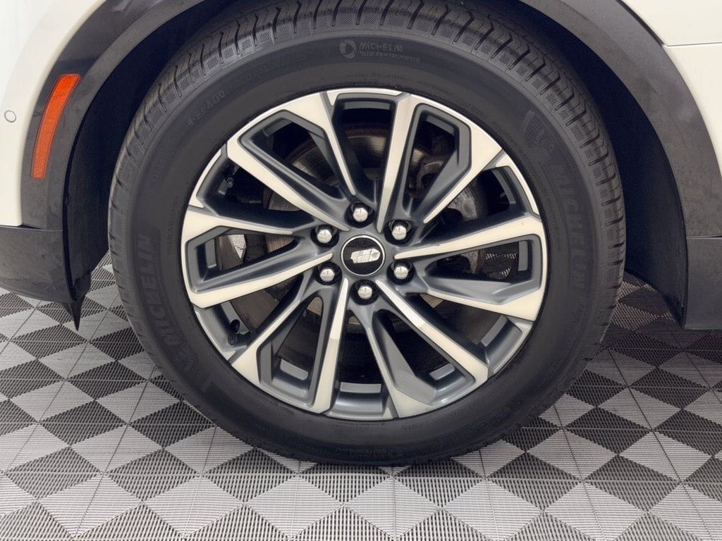 Used 2024 Cadillac Lyriq Sport RWD image 13