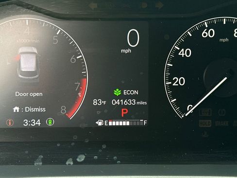 Used 2023 Honda HR-V LX image 31