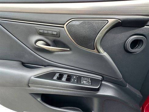 Used 2020 Lexus ES 350 F Sport image 11