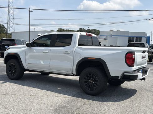 New 2026 GMC Canyon Elevation w/ Convenience Package RWD image 17