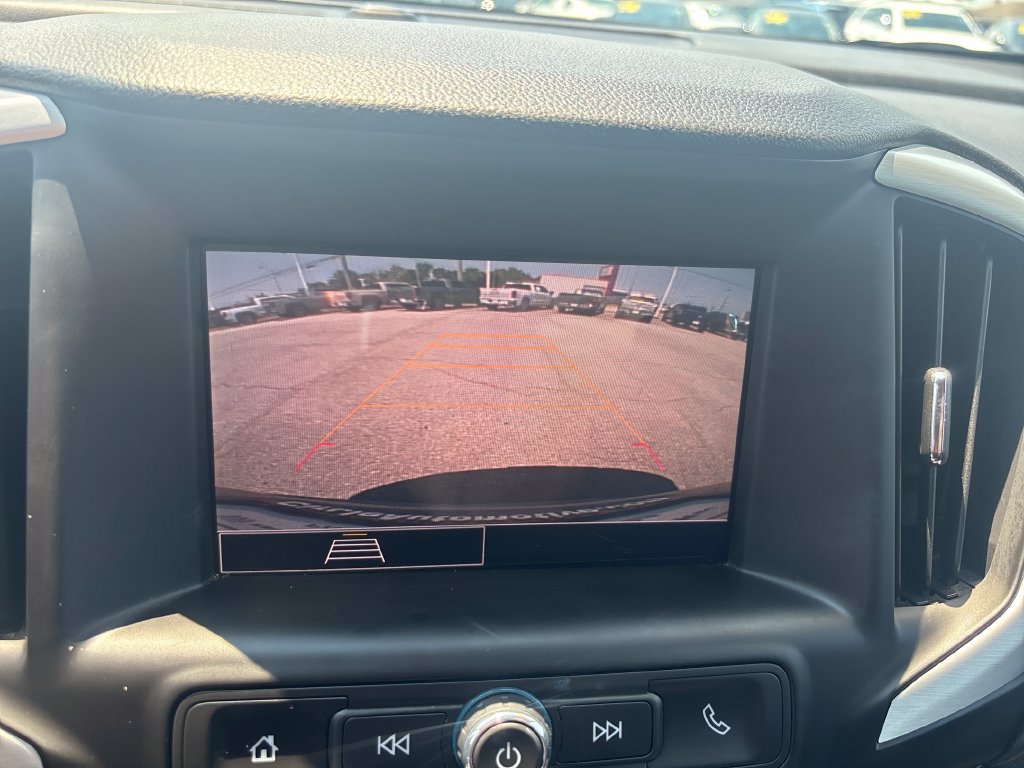 Used 2024 GMC Terrain SLE w/ Driver Convenience Package FWD image 26