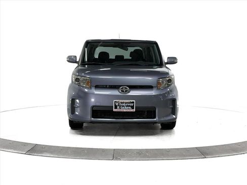 Used 2012 Scion xB image 2