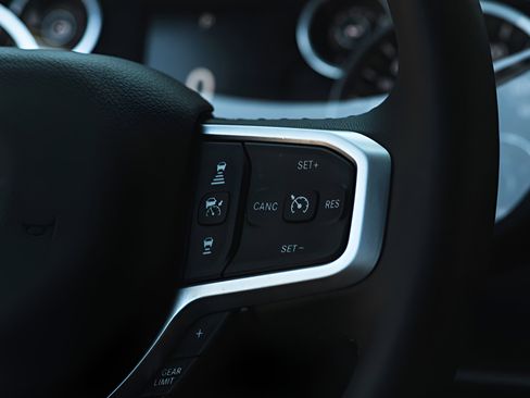 Used 2025 RAM 1500 Big Horn image 37