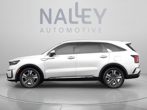 Used 2023 Kia Sorento EX AWD/4WD image 2