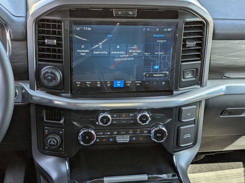 Used 2025 Ford F150 Lariat w/ Equipment Group 501A Mid image 12