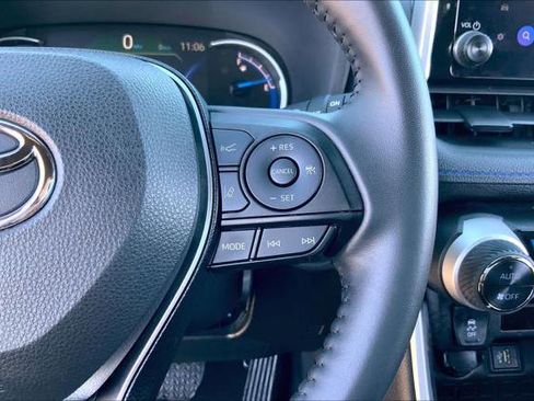 Certified 2024 Toyota RAV4 SE image 24