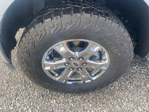 Used 2022 Ford F150 Lariat AWD/4WD image 10