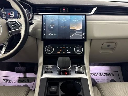 Used 2024 Jaguar F-PACE R-Dynamic S AWD/4WD image 27