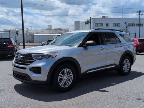 Used 2021 Ford Explorer XLT RWD image 7