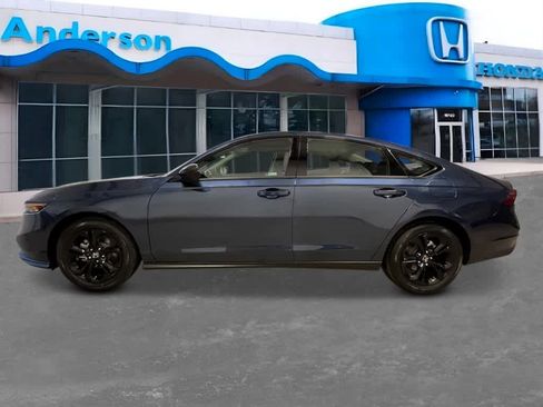 Certified 2025 Honda Accord SE image 2