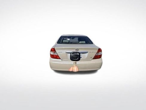 Used 2002 Toyota Camry LE FWD image 7