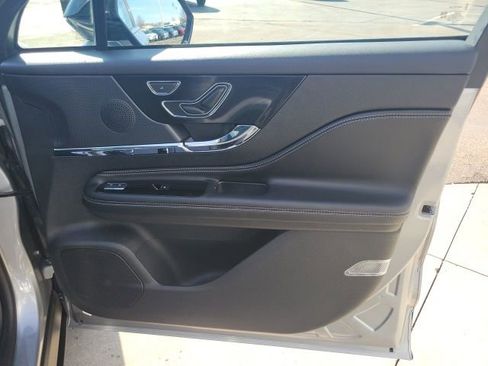 Certified 2023 Lincoln Corsair AWD w/ Equipment Group 101A image 25