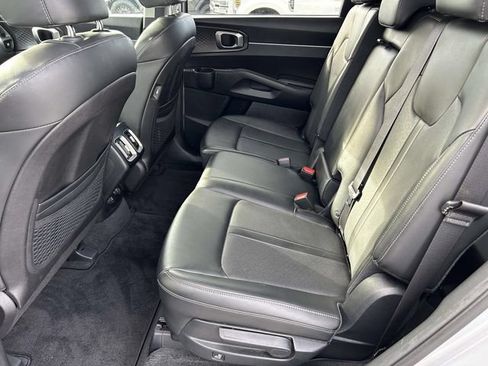 Used 2021 Kia Sorento S AWD/4WD image 11